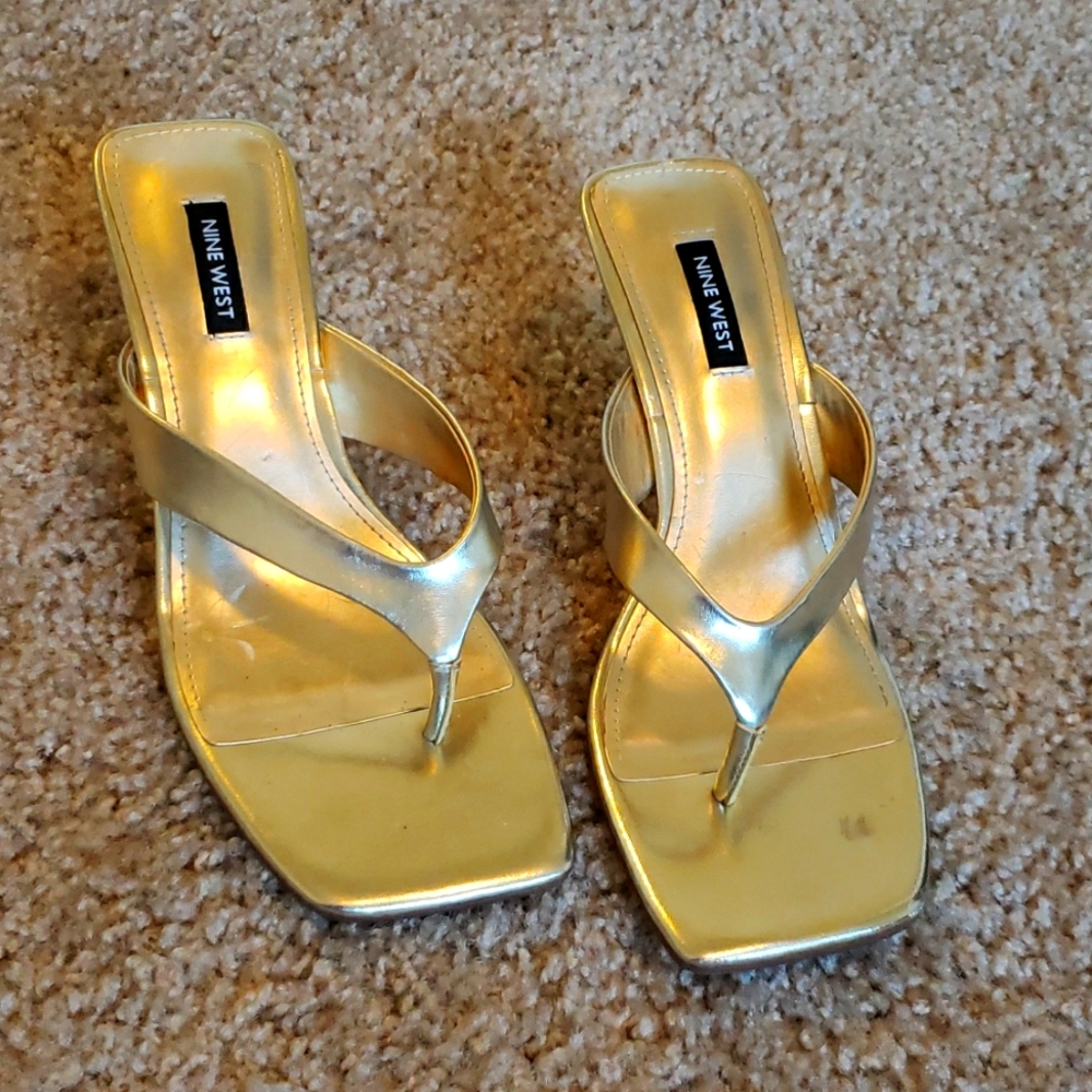 Women sandals